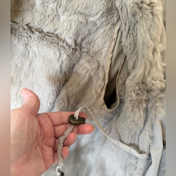 Guy Laroche Paris Vintage Real Fur Lining Weather Resistant Jacket, Needs Help - Picture 4 of 8